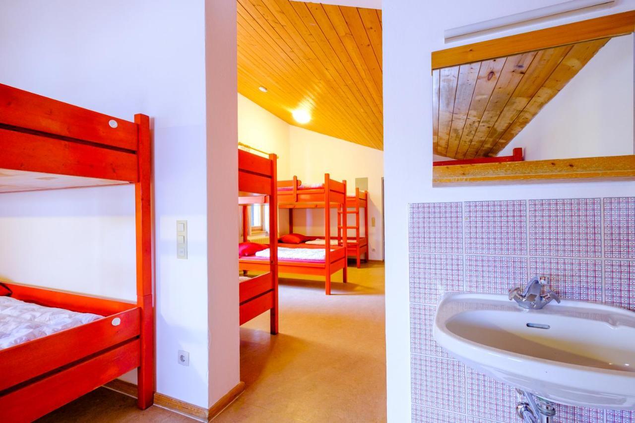 Djh Jugendherberge Pottenstein Luaran gambar