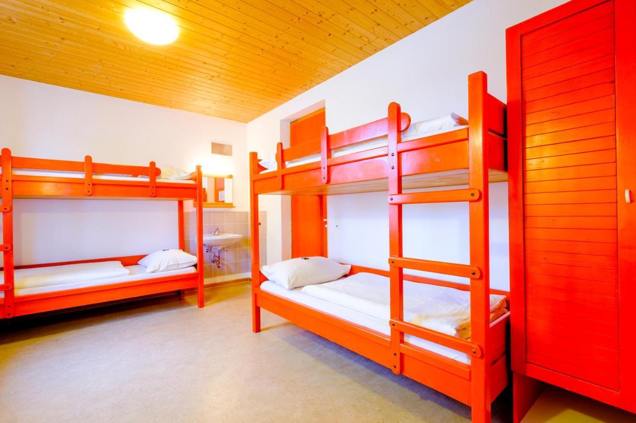 Djh Jugendherberge Pottenstein Luaran gambar